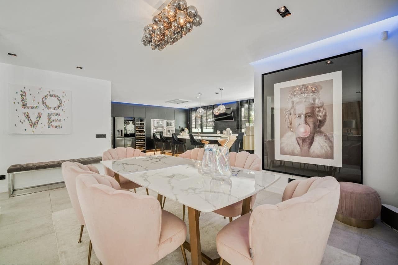 6 Zimmer Villa zu verkaufen in Las Chapas mit Pool Garage - 5.900.000 € (Ref: 9944382)
