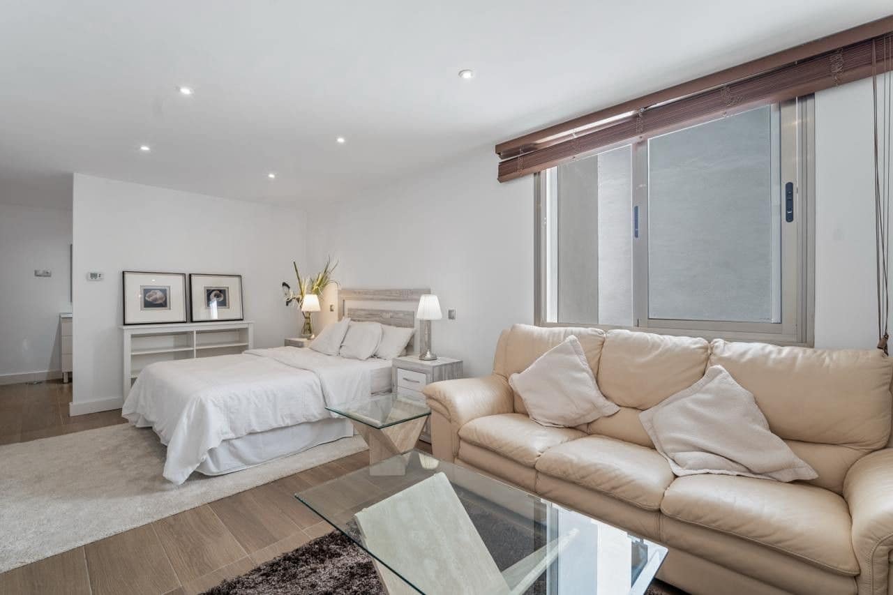 6 Zimmer Villa zu verkaufen in Las Chapas mit Pool Garage - 5.900.000 € (Ref: 9944382)
