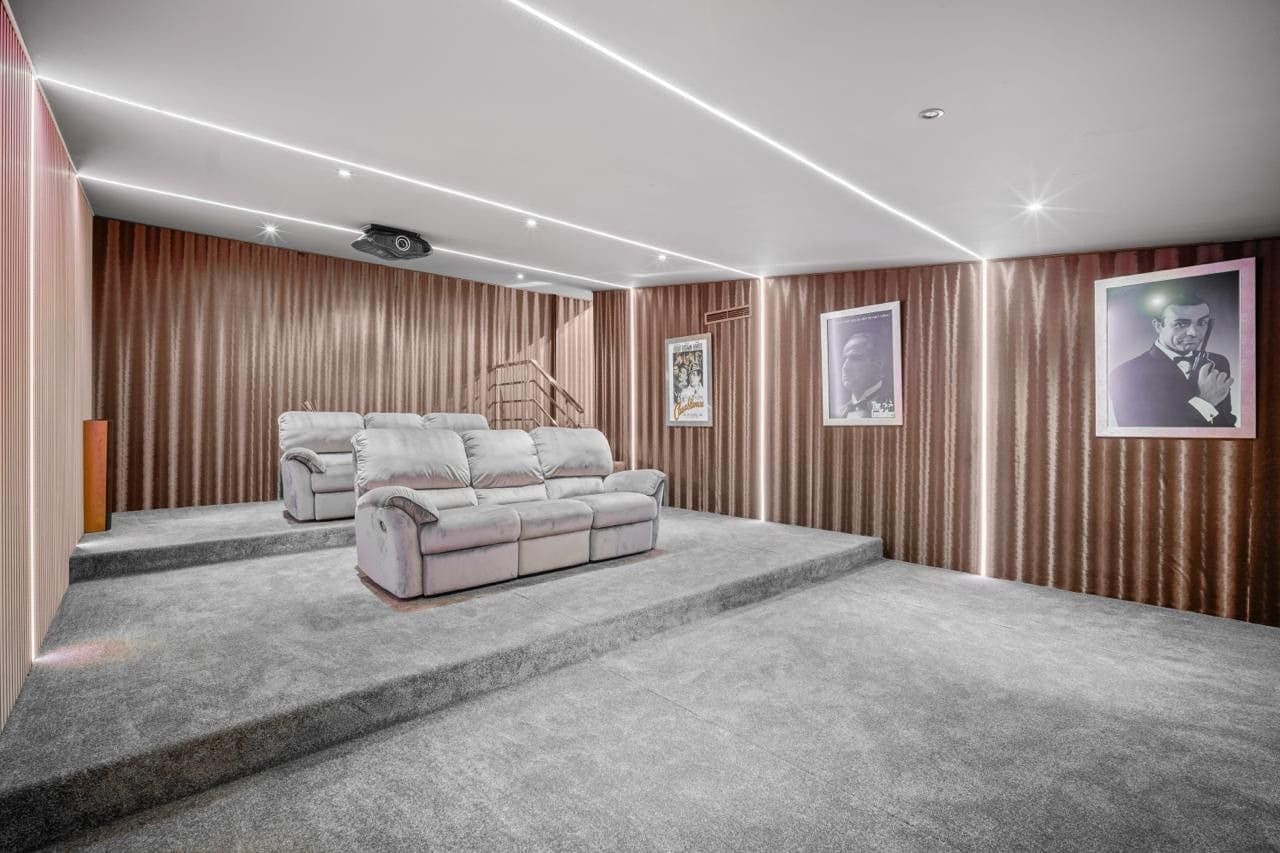 6 Zimmer Villa zu verkaufen in Las Chapas mit Pool Garage - 5.900.000 € (Ref: 9944382)