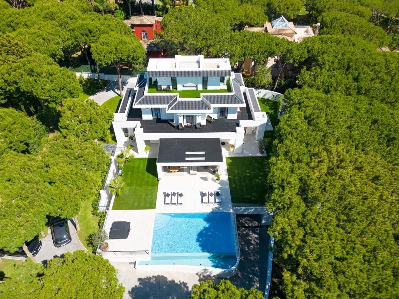 6 Zimmer Villa zu verkaufen in Las Chapas mit Pool Garage - 5.900.000 € (Ref: 9944382)