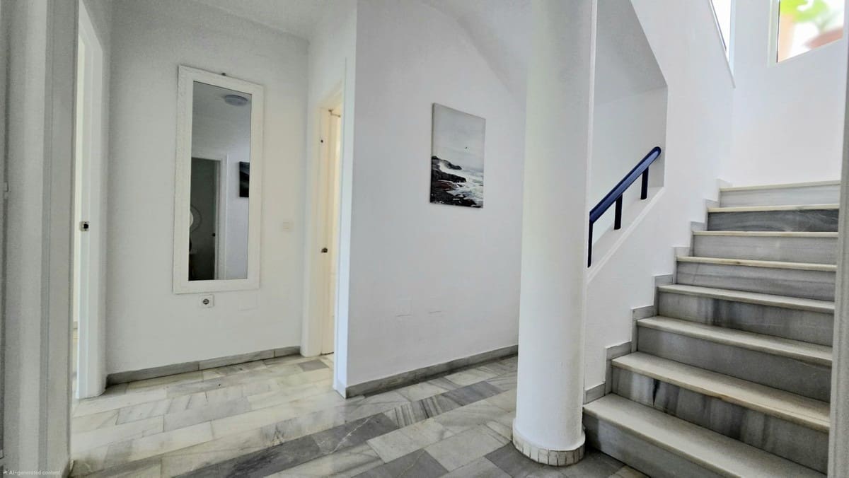 3 soverom Hus til salgs i Mijas Costa med svømmebasseng garasje - € 550 000 (Ref: 9944552)