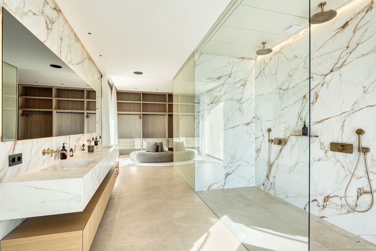 6 quarto Moradia para venda em El Madronal com piscina garagem - 11 500 000 € (Ref: 9944570)