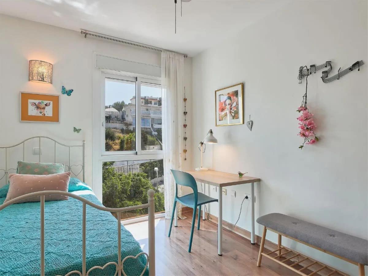 3 soveværelse Byhus til salg i Puerto de la Torre med swimmingpool garage - € 629.995 (Ref: 9944582)
