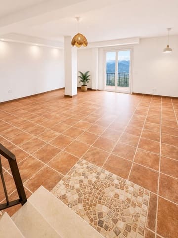 2 soveværelse Semi-Rækkehus til salg i Coín med swimmingpool garage - € 385.000 (Ref: 9944606)