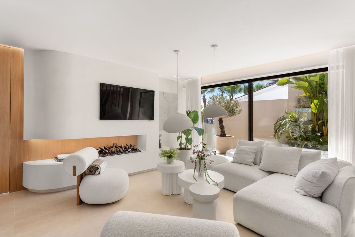 5 camera da letto Villa in vendita in Nueva Andalucia con piscina garage - 2.995.000 € (Rif: 9945966)