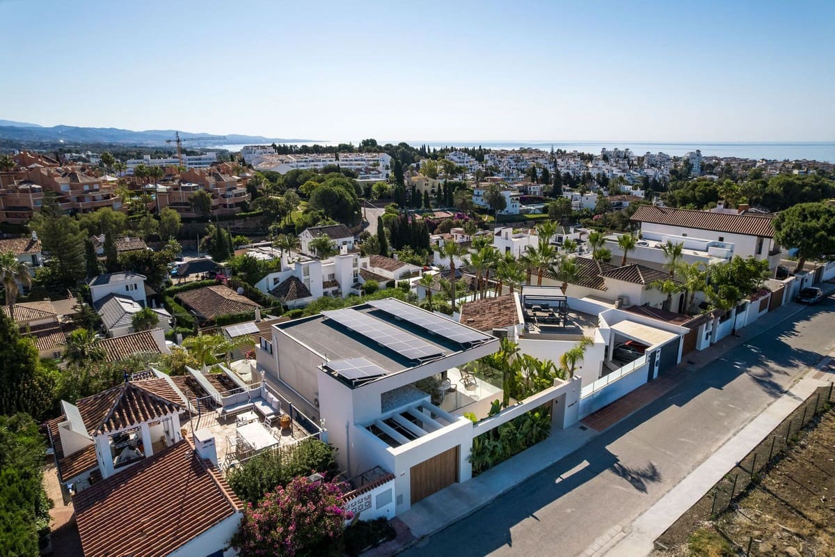5 camera da letto Villa in vendita in Nueva Andalucia con piscina garage - 2.995.000 € (Rif: 9945966)