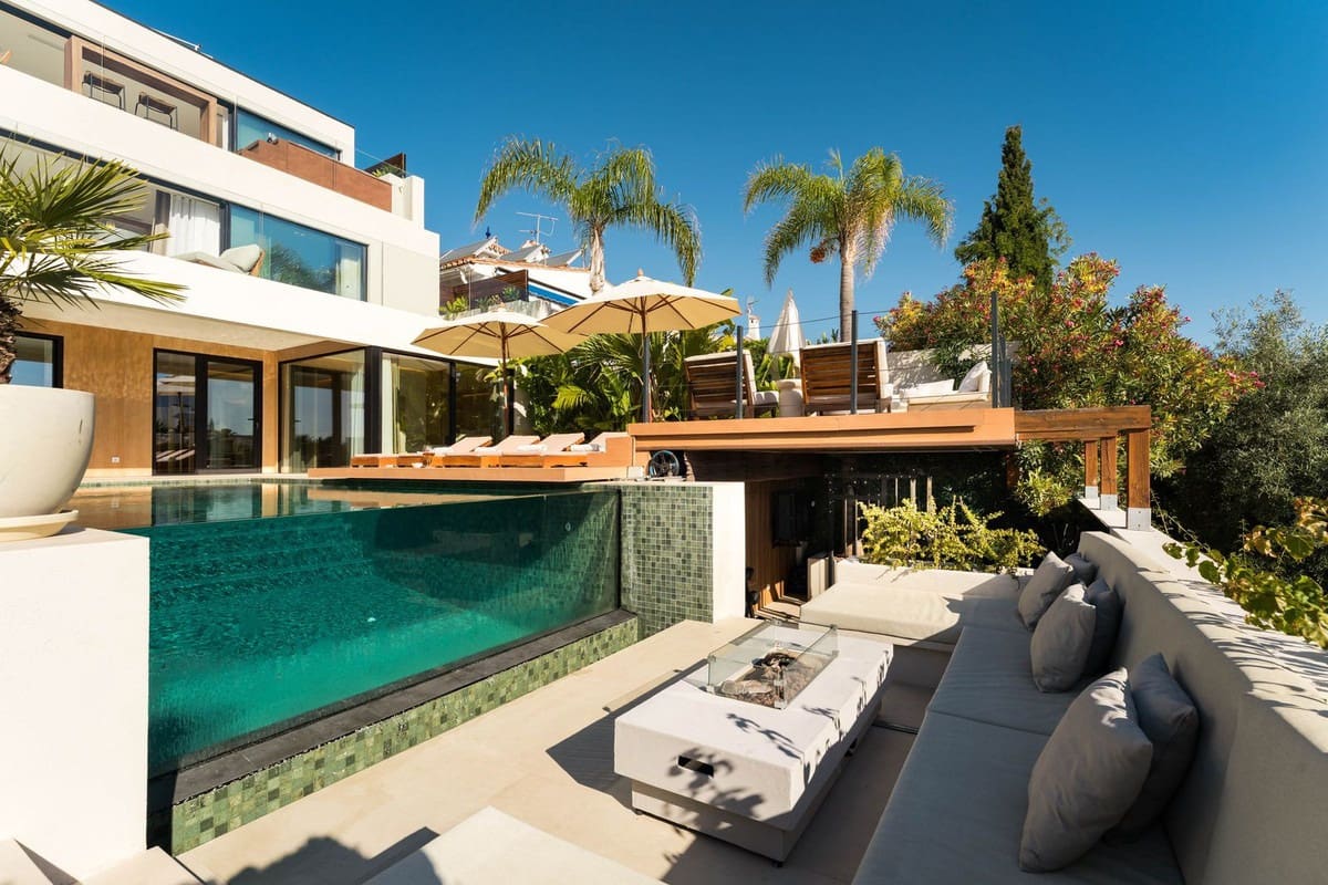 5 camera da letto Villa in vendita in Nueva Andalucia con piscina garage - 2.995.000 € (Rif: 9945966)