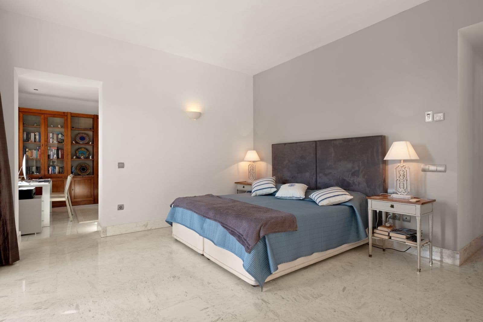 5 Zimmer Villa zu verkaufen in La Mairena mit Pool Garage - 2.800.000 € (Ref: 9945975)