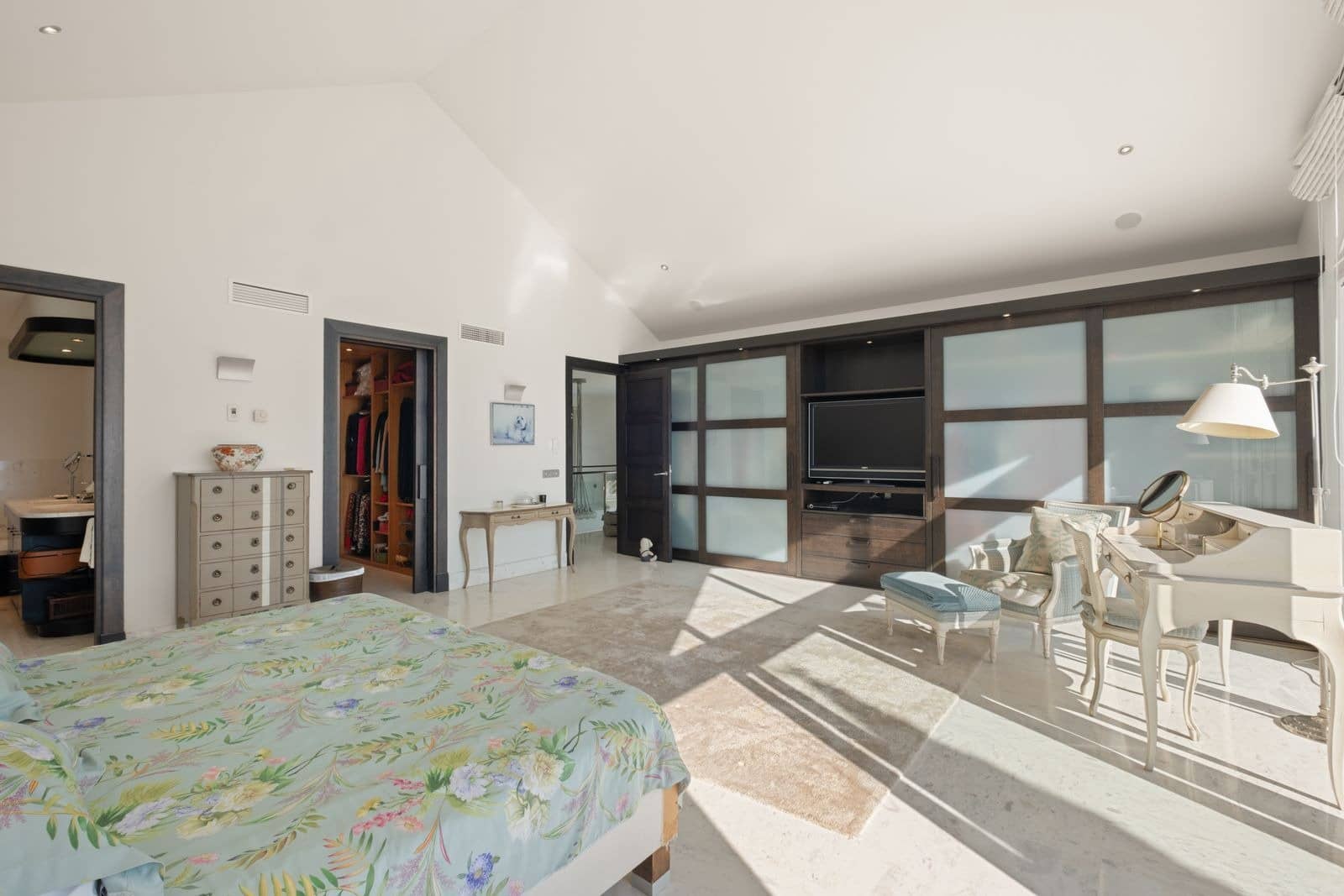 5 Zimmer Villa zu verkaufen in La Mairena mit Pool Garage - 2.800.000 € (Ref: 9945975)