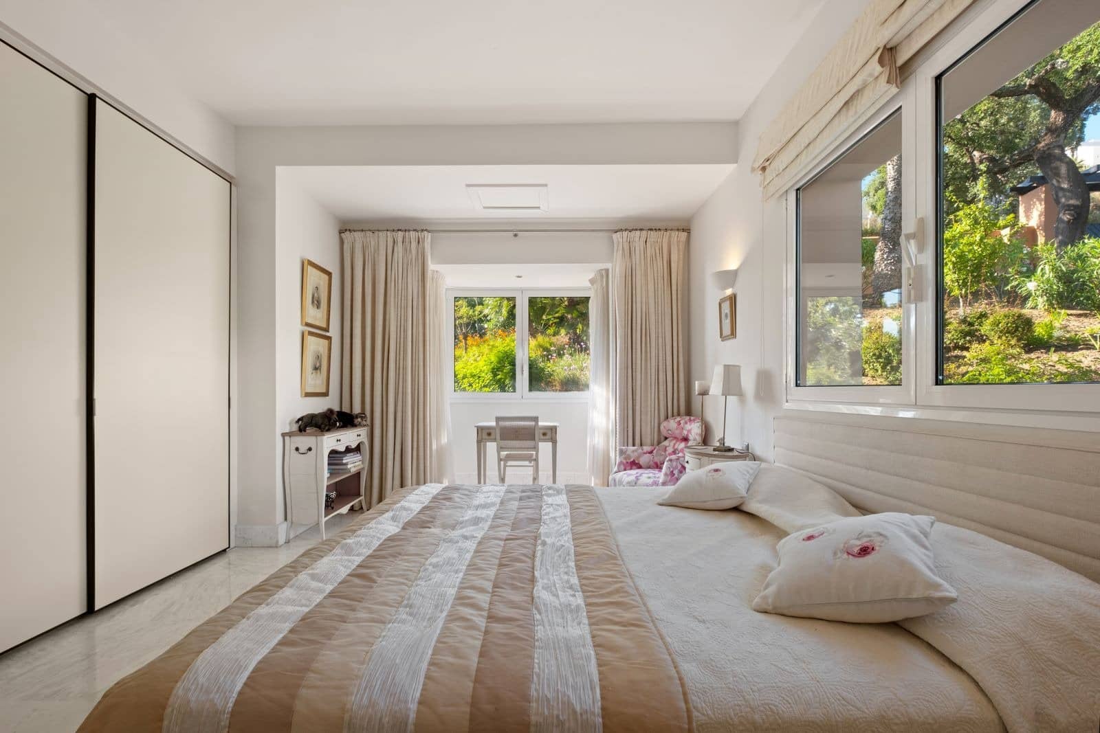 5 Zimmer Villa zu verkaufen in La Mairena mit Pool Garage - 2.800.000 € (Ref: 9945975)