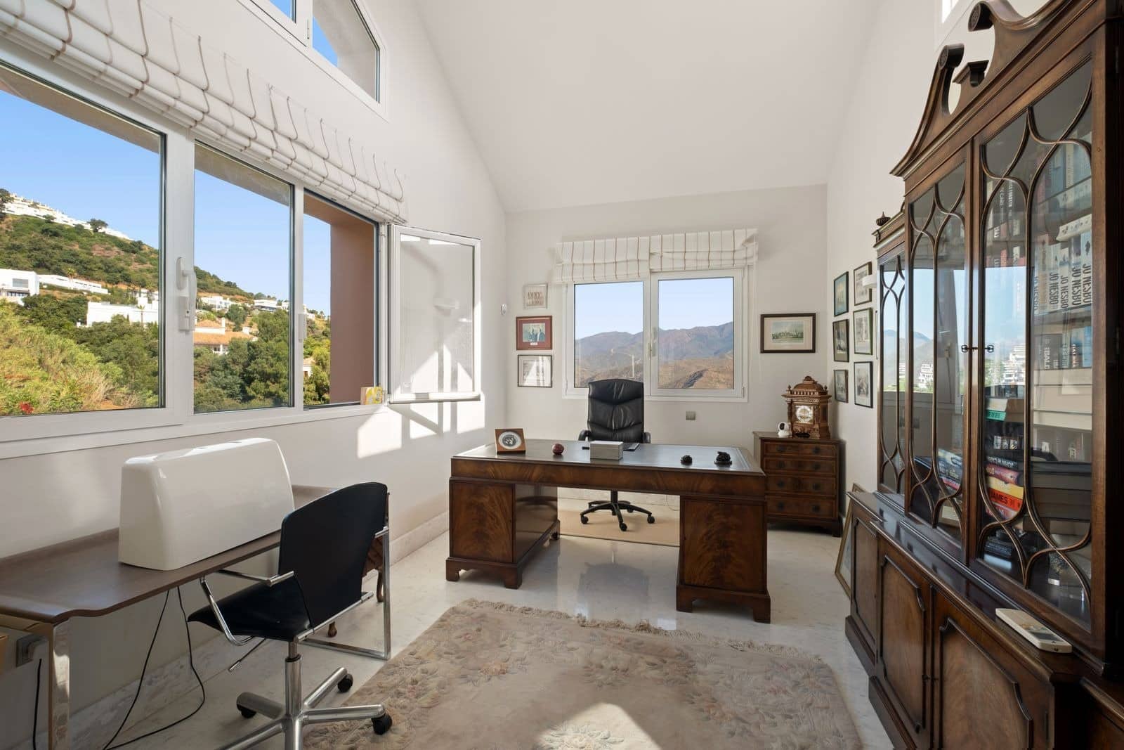 5 Zimmer Villa zu verkaufen in La Mairena mit Pool Garage - 2.800.000 € (Ref: 9945975)
