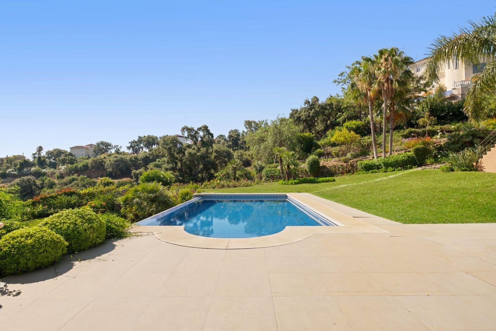 5 Zimmer Villa zu verkaufen in La Mairena mit Pool Garage - 2.800.000 € (Ref: 9945975)