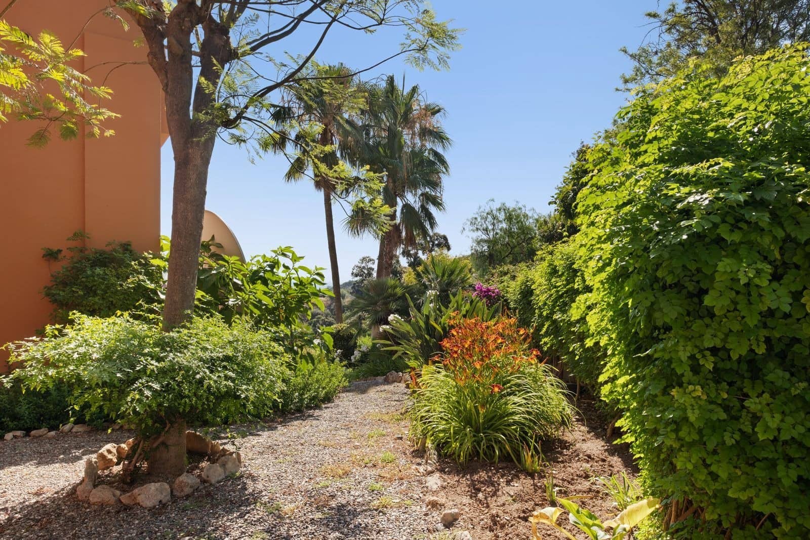 5 Zimmer Villa zu verkaufen in La Mairena mit Pool Garage - 2.800.000 € (Ref: 9945975)