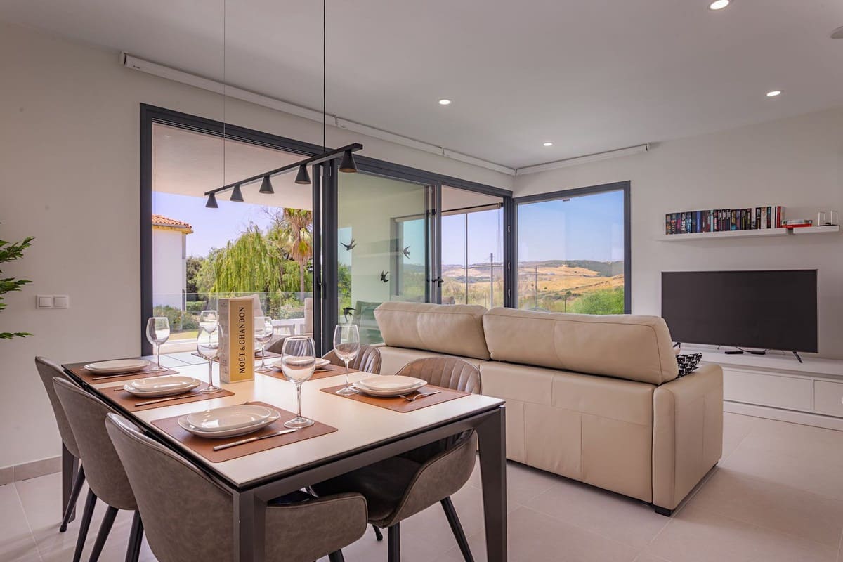 3 sypialnia Apartament na sprzedaż w Estepona z basenem garażem - 545 000 € (Ref: 9946055)