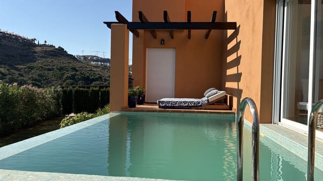 4 sovrum Hus till salu i Atalaya-Isdabe, Estepona med pool garage - 1 295 000 € (Ref: 9946344)