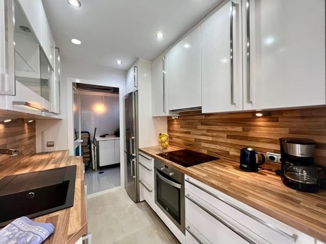 2 makuuhuone Huoneisto myytävänä paikassa Elviria, Marbella mukana uima-altaan 
autotalli - 435 000 € (Ref: 9948306)