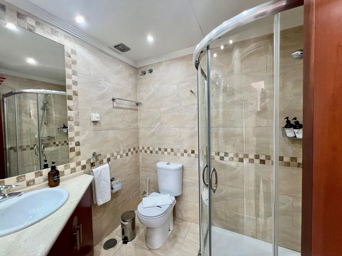2 Zimmer Apartment zu verkaufen in Elviria mit Pool Garage - 435.000 € (Ref: 9948306)