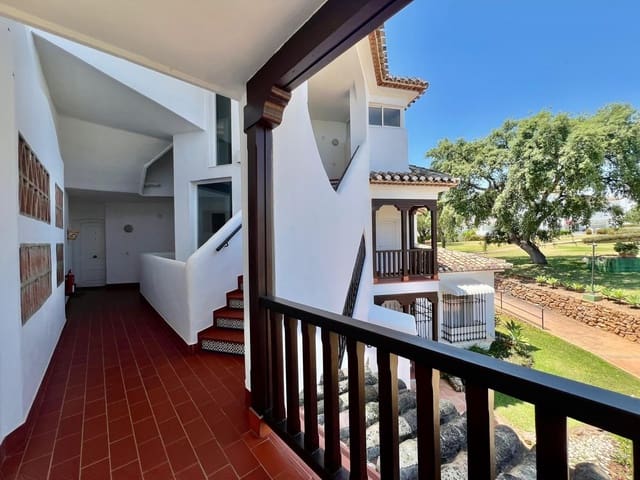 2 makuuhuone Huoneisto myytävänä paikassa Elviria, Marbella mukana uima-altaan 
autotalli - 435 000 € (Ref: 9948306)