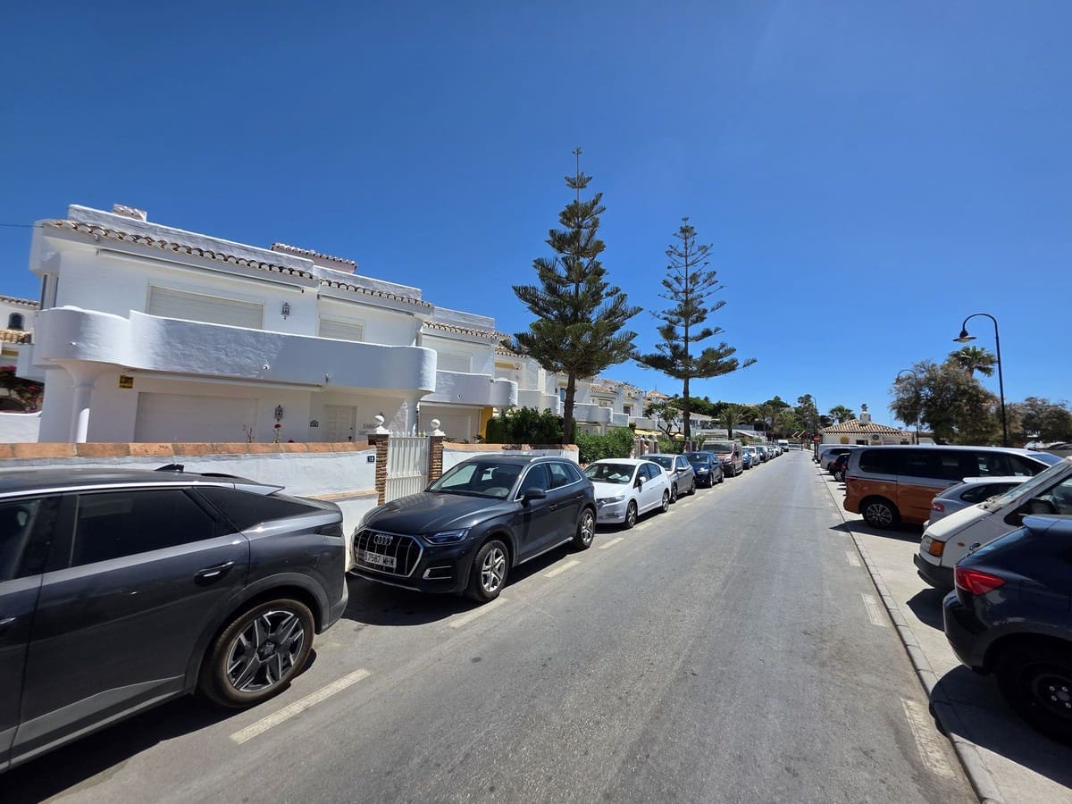 3 chambre Maison de Ville à vendre à La Cala de Mijas avec piscine - 925 000 € (Ref: 9948307)