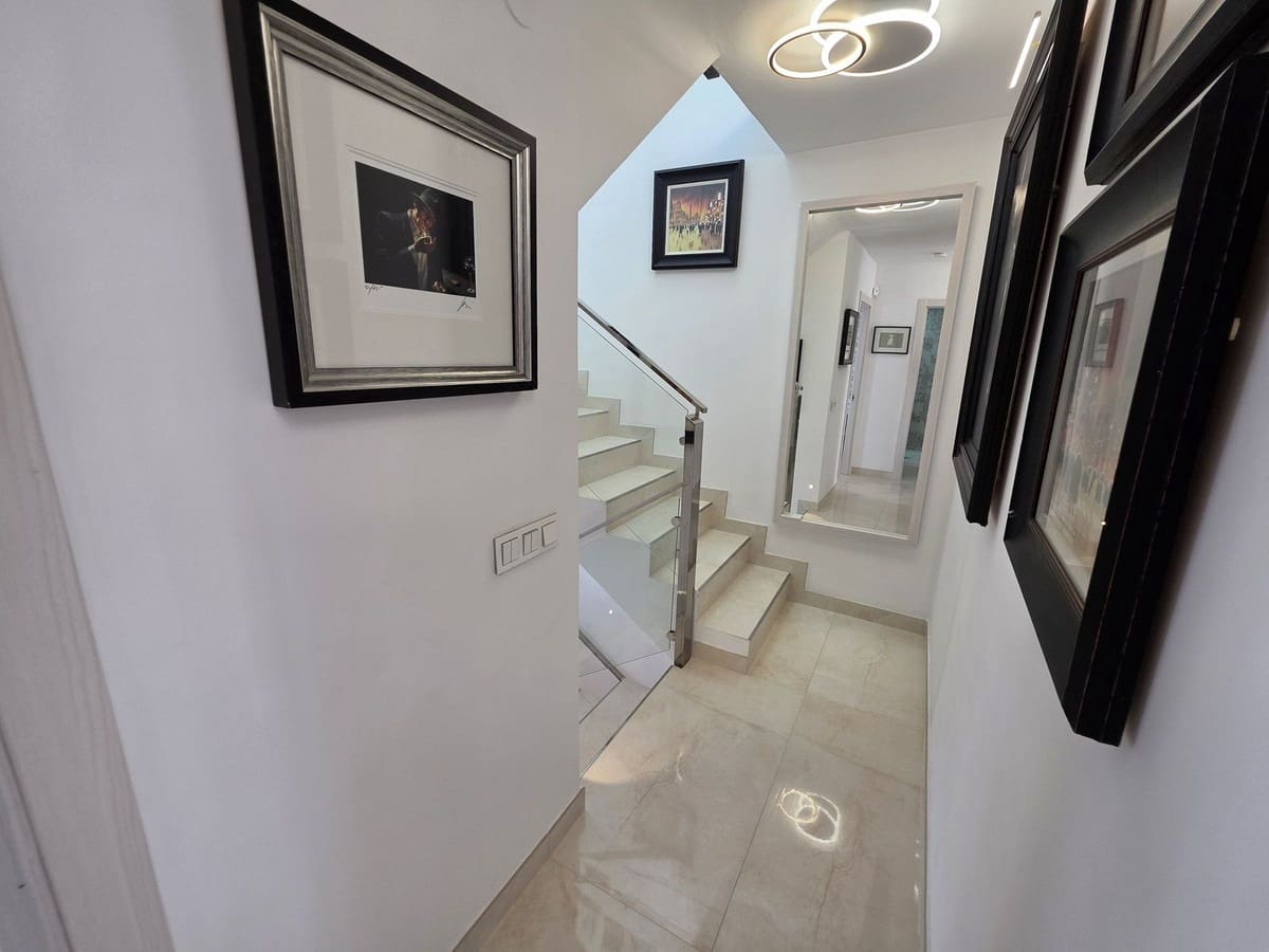 3 chambre Maison de Ville à vendre à La Cala de Mijas avec piscine - 925 000 € (Ref: 9948307)