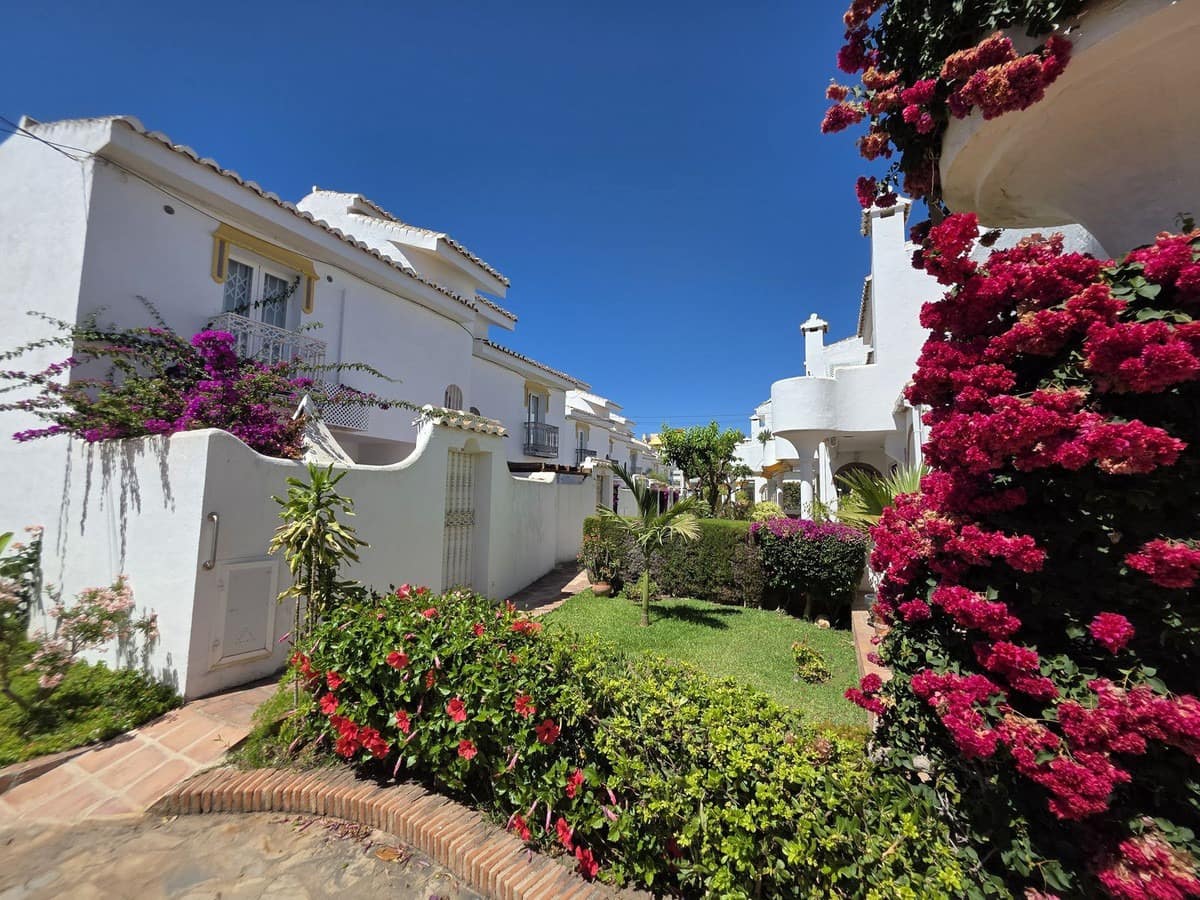 3 chambre Maison de Ville à vendre à La Cala de Mijas avec piscine - 925 000 € (Ref: 9948307)