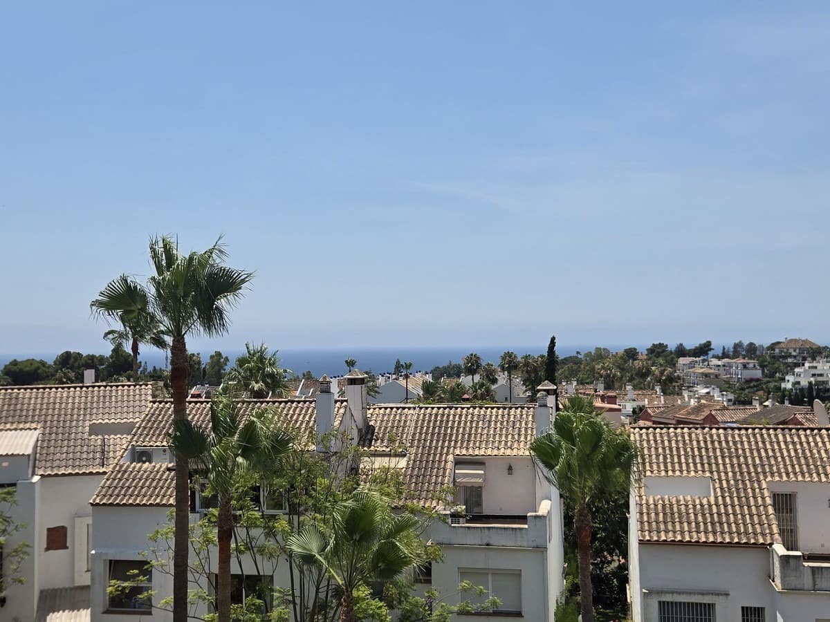 5 soveværelse Byhus til salg i Marbella med swimmingpool garage - € 1.695.000 (Ref: 9948318)
