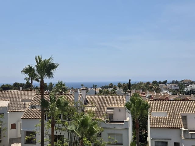 5 soveværelse Byhus til salg i Marbella med swimmingpool garage - € 1.695.000 (Ref: 9948318)