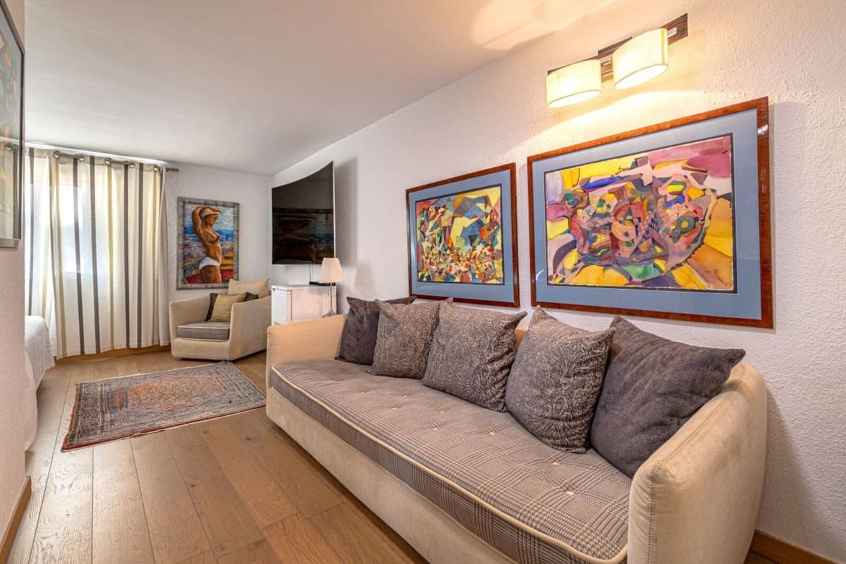 5 quarto Moradia para venda em Marbella com piscina garagem - 2 495 000 € (Ref: 9948539)