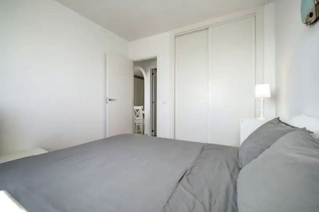 1 chambre Appartement à vendre à Estepona avec piscine - 315 000 € (Ref: 9950137)