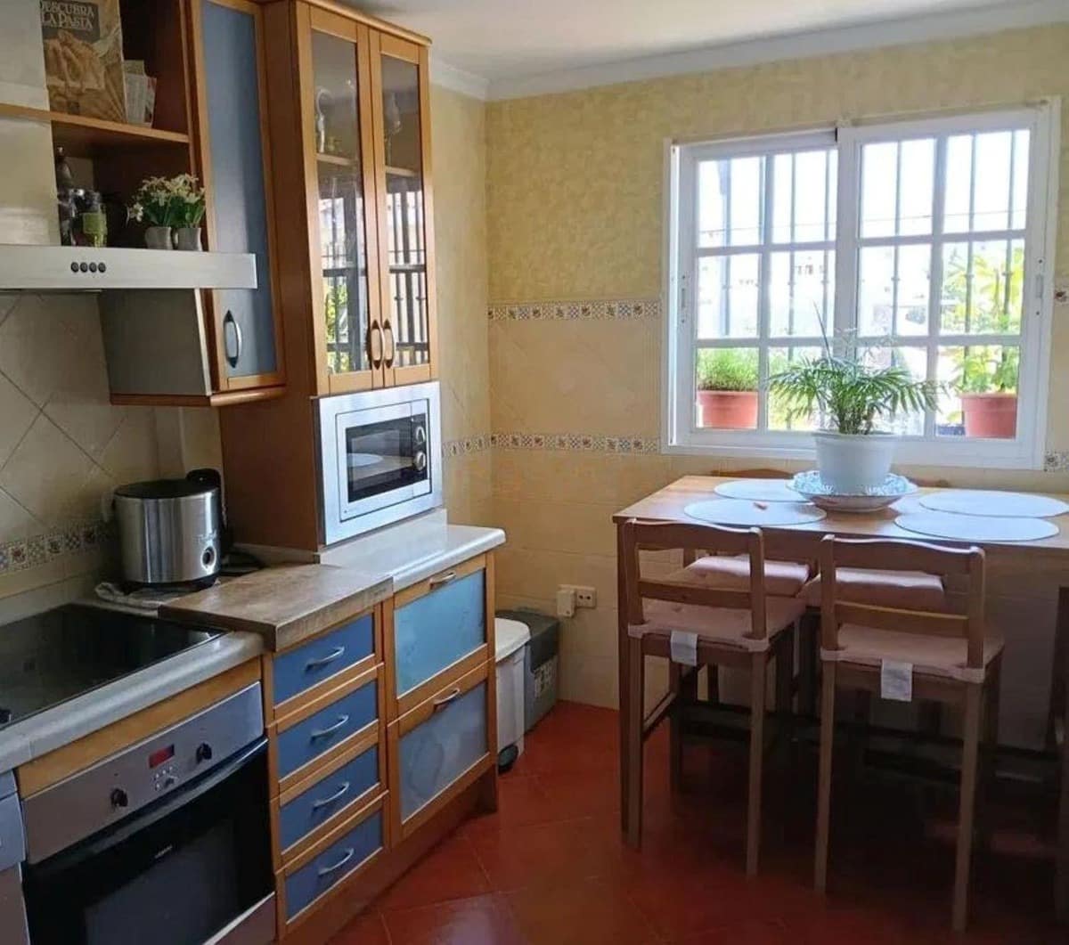 3 soveværelse Byhus til salg i Torremolinos med swimmingpool - € 449.000 (Ref: 9950435)