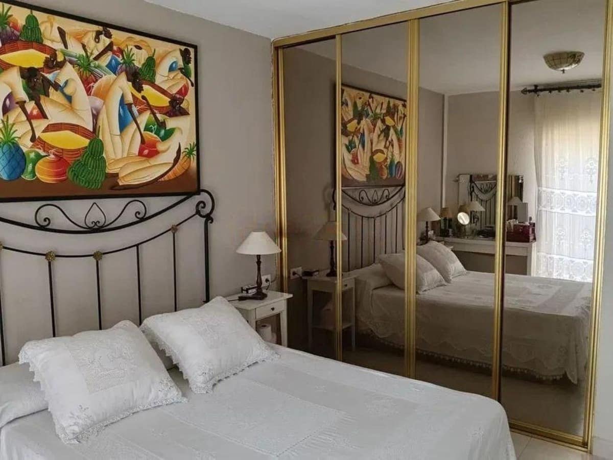 3 soveværelse Byhus til salg i Torremolinos med swimmingpool - € 449.000 (Ref: 9950435)