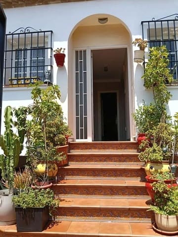 3 soveværelse Byhus til salg i Torremolinos med swimmingpool - € 449.000 (Ref: 9950435)