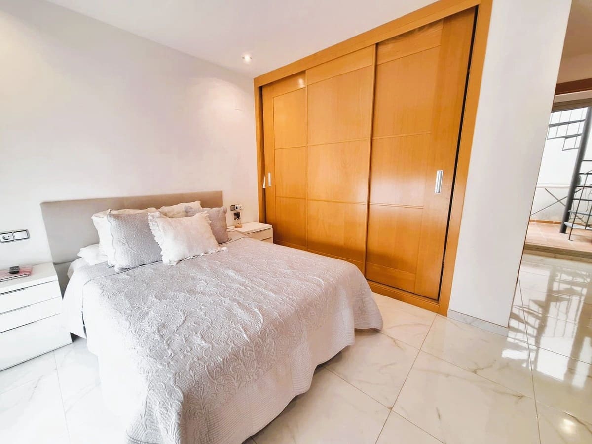 3 makuuhuone Kattohuoneisto myytävänä paikassa Torremolinos mukana uima-altaan 
autotalli - 539 000 € (Ref: 9950443)