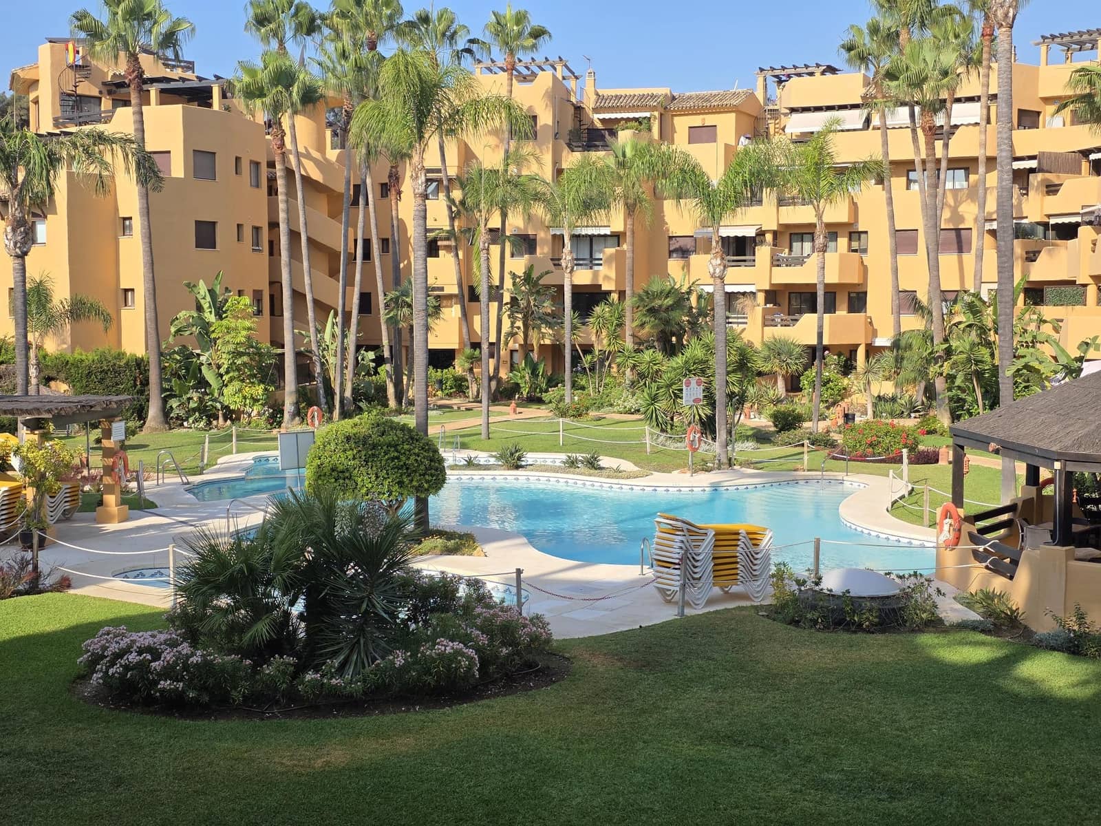 2 bedroom Apartment for sale in Costalita with pool garage - € 475,000 (Ref: 9952868)