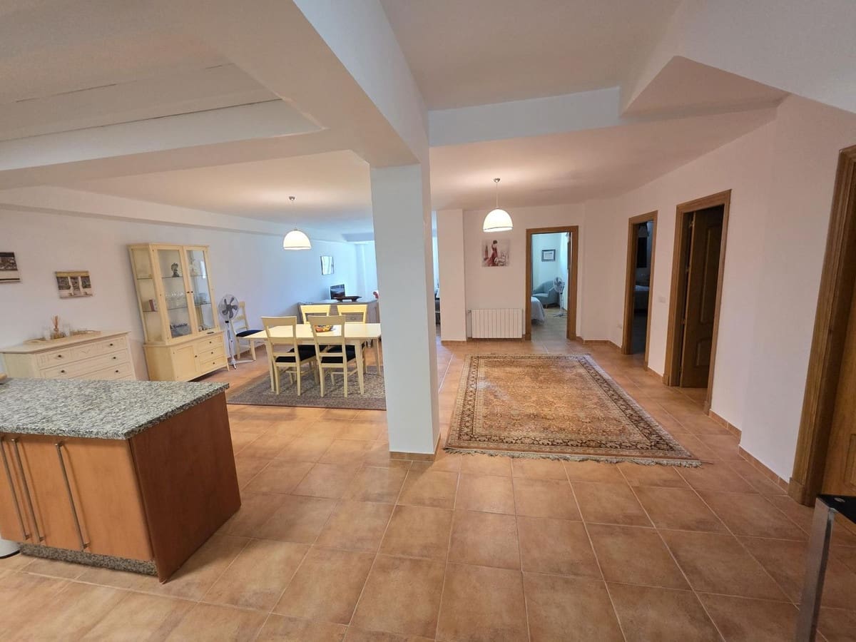 5 sypialnia Dom na sprzedaż w Coin z basenem garażem - 495 950 € (Ref: 9956301)