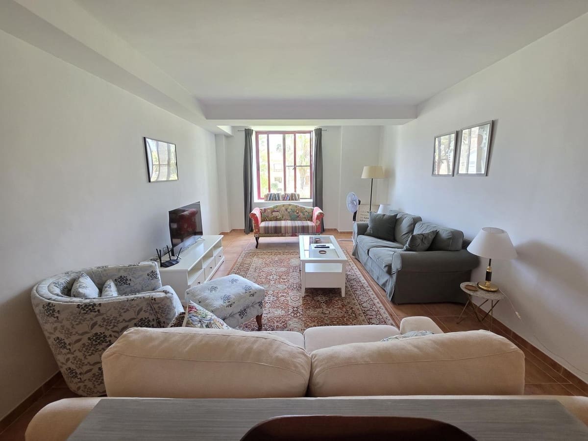 5 sypialnia Dom na sprzedaż w Coin z basenem garażem - 495 950 € (Ref: 9956301)