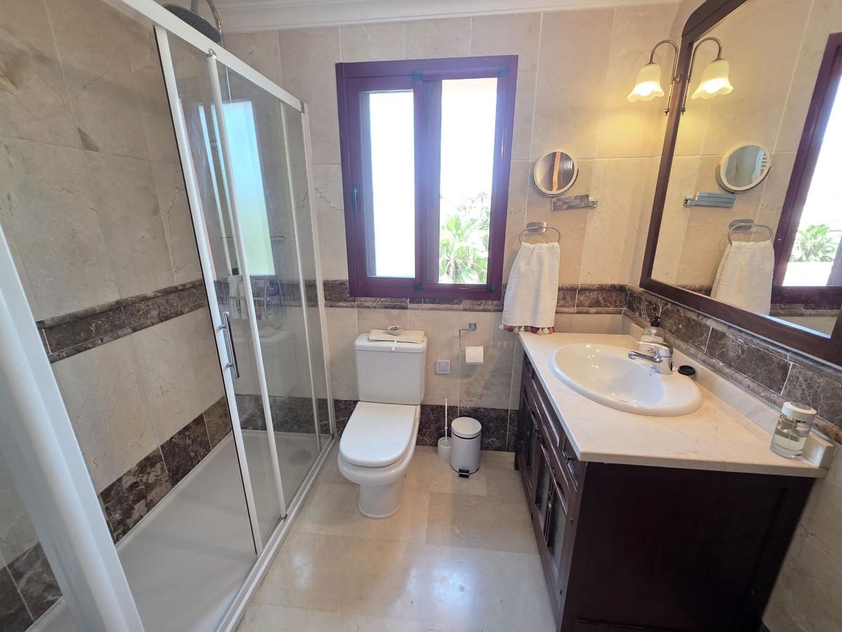 5 sypialnia Dom na sprzedaż w Coin z basenem garażem - 495 950 € (Ref: 9956301)