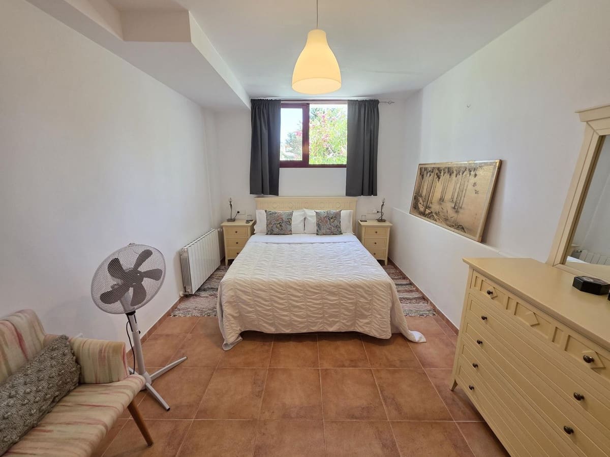 5 sypialnia Dom na sprzedaż w Coin z basenem garażem - 495 950 € (Ref: 9956301)