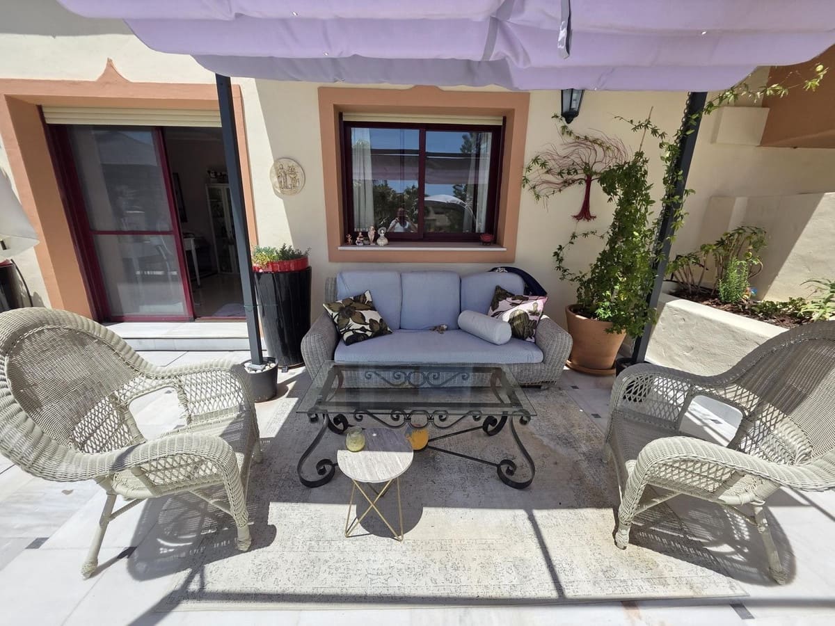 5 sypialnia Dom na sprzedaż w Coin z basenem garażem - 495 950 € (Ref: 9956301)
