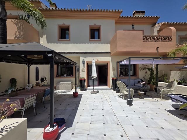 5 slaapkamer Huis te koop in Coín met zwembad garage - € 499.950 (Ref: 9968634)
