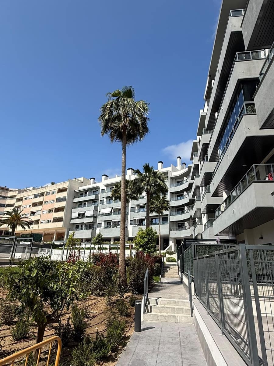 2 soveværelse Lejlighed til salg i Las Lagunas de Mijas med swimmingpool - € 369.500 (Ref: 9968637)