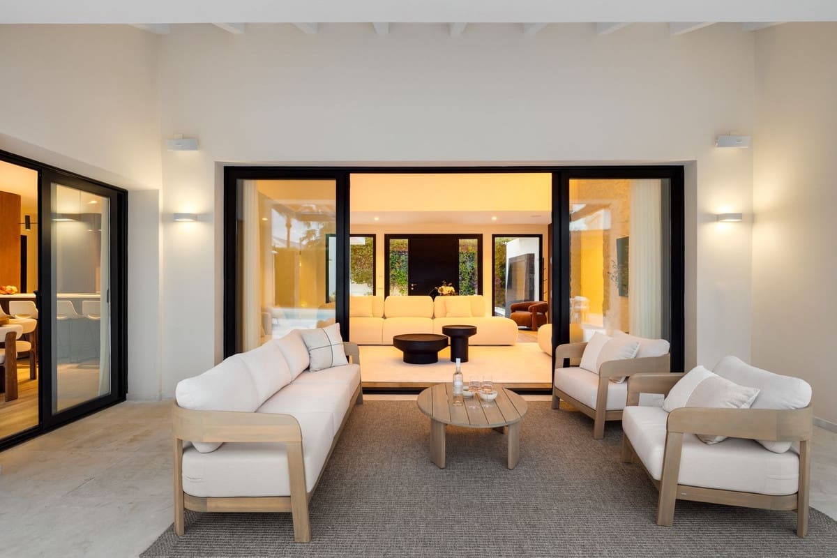 Chalet de 4 habitaciones en San Pedro de Alcantara en venta con piscina garaje - 3.295.000 € (Ref: 9968638)
