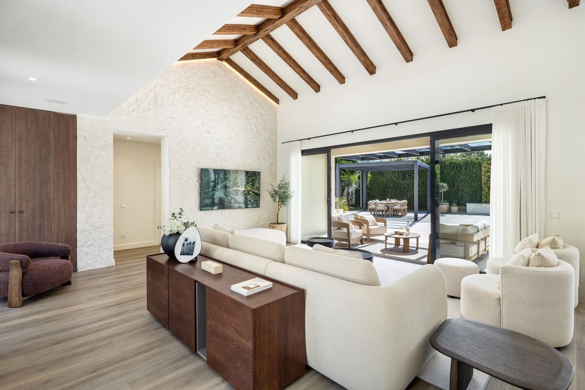 Chalet de 4 habitaciones en San Pedro de Alcantara en venta con piscina garaje - 3.295.000 € (Ref: 9968638)