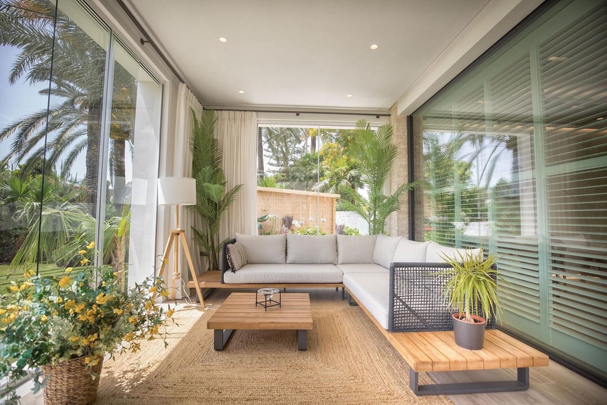 7 sovrum Villa till salu i El Paraiso med pool garage - 15 000 000 € (Ref: 9968639)
