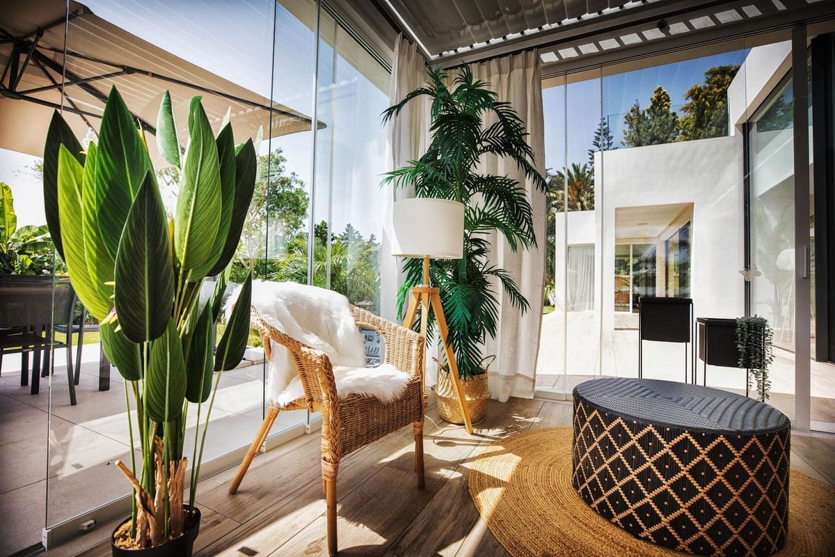 7 sovrum Villa till salu i El Paraiso med pool garage - 15 000 000 € (Ref: 9968639)