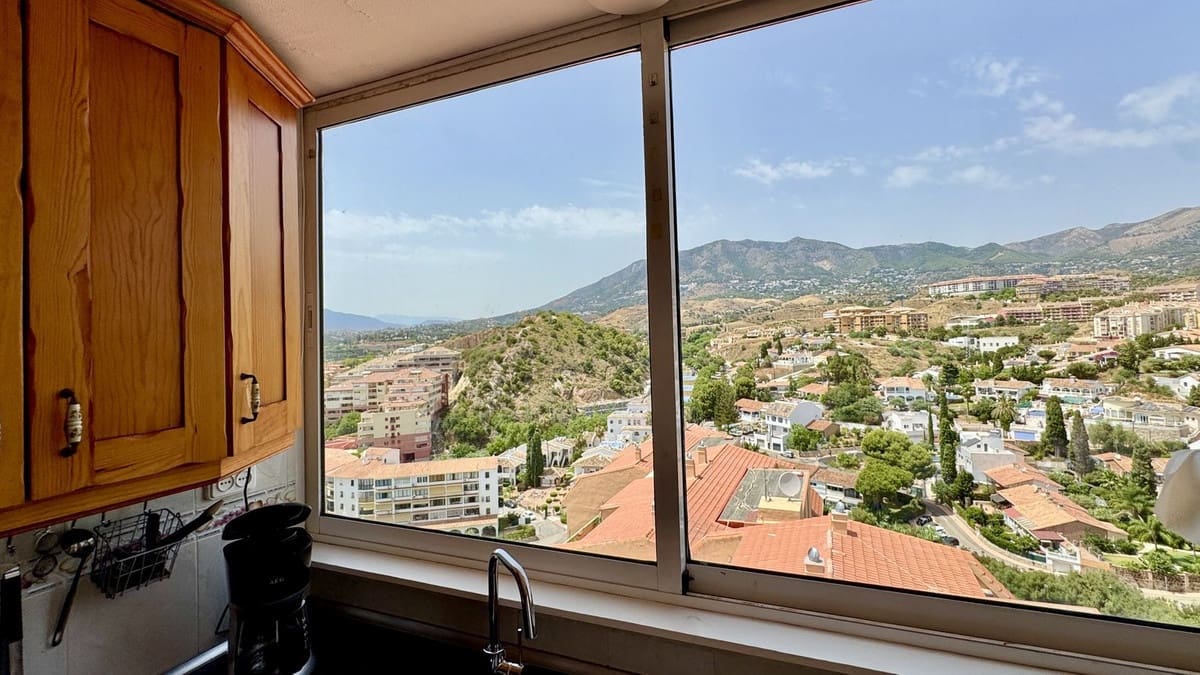 2 soverom Leilighet til salgs i Fuengirola med svømmebasseng - € 395 000 (Ref: 9968640)