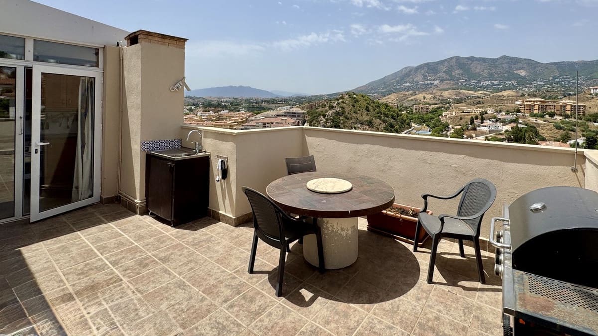2 soverom Leilighet til salgs i Fuengirola med svømmebasseng - € 395 000 (Ref: 9968640)