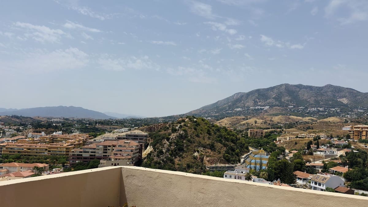 2 soverom Leilighet til salgs i Fuengirola med svømmebasseng - € 395 000 (Ref: 9968640)