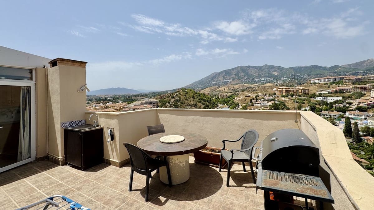 2 soverom Leilighet til salgs i Fuengirola med svømmebasseng - € 395 000 (Ref: 9968640)