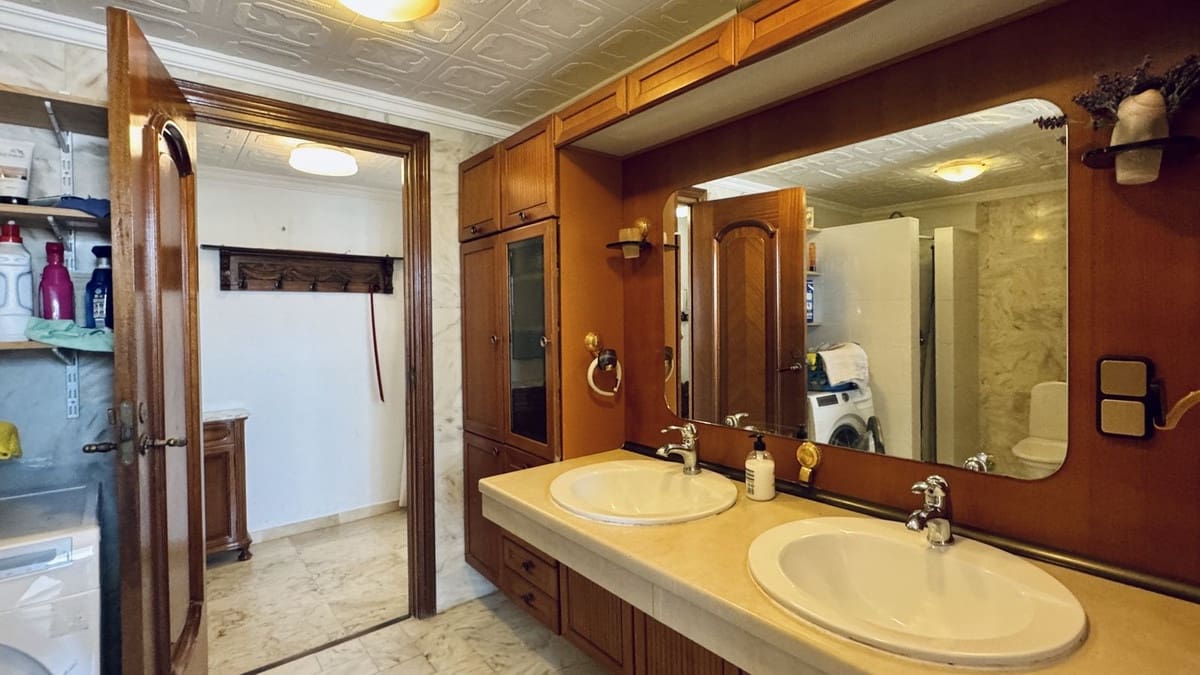2 soverom Leilighet til salgs i Fuengirola med svømmebasseng - € 395 000 (Ref: 9968640)